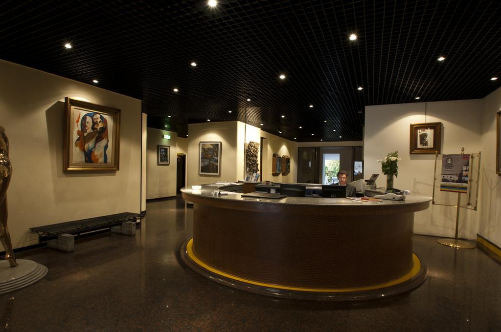 Victor Hotel Bari Interior photo