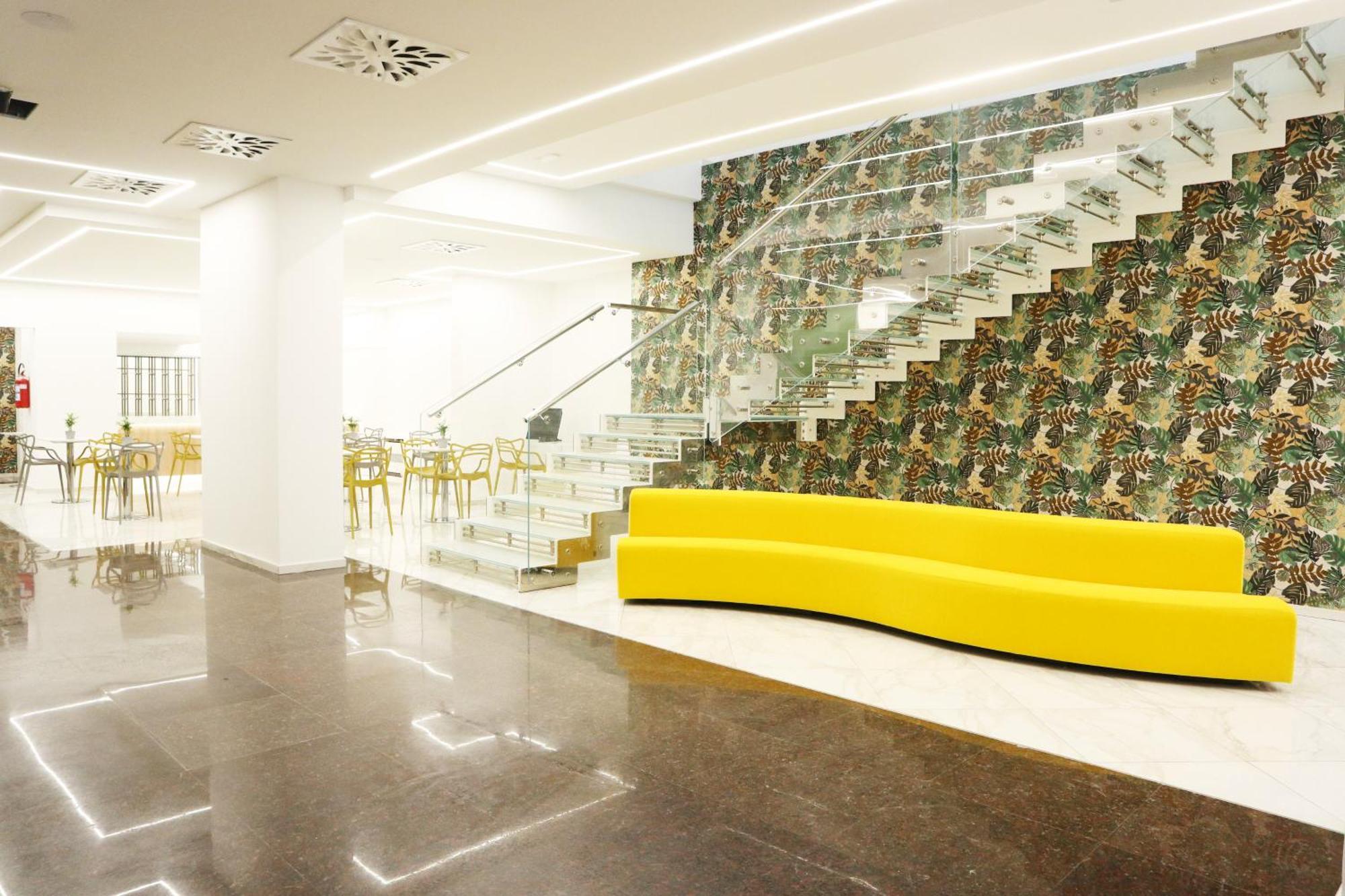 Victor Hotel Bari Exterior photo