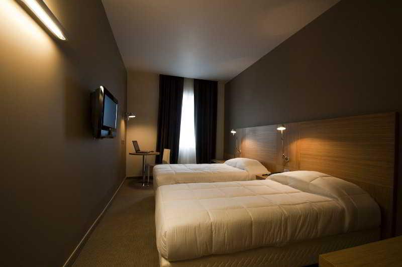 Victor Hotel Bari Room photo